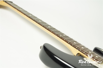 Stratocaster Plus Deluxe - Mystic Black